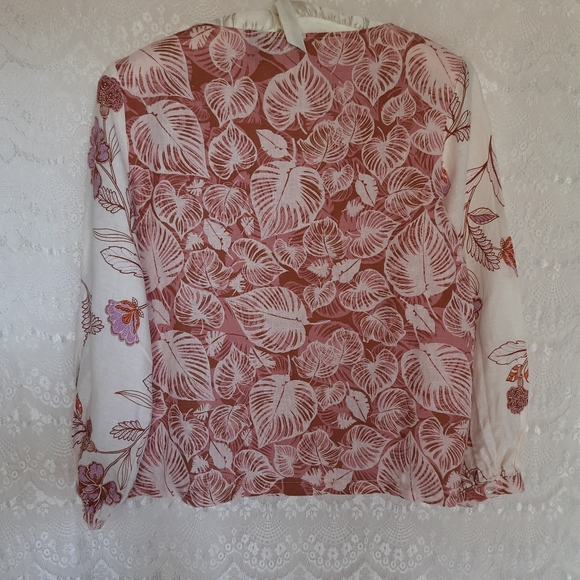 Tahari 100 % Linen Long Sleeve Button Down Floral Print Blouse Size S - Picture 5 of 14